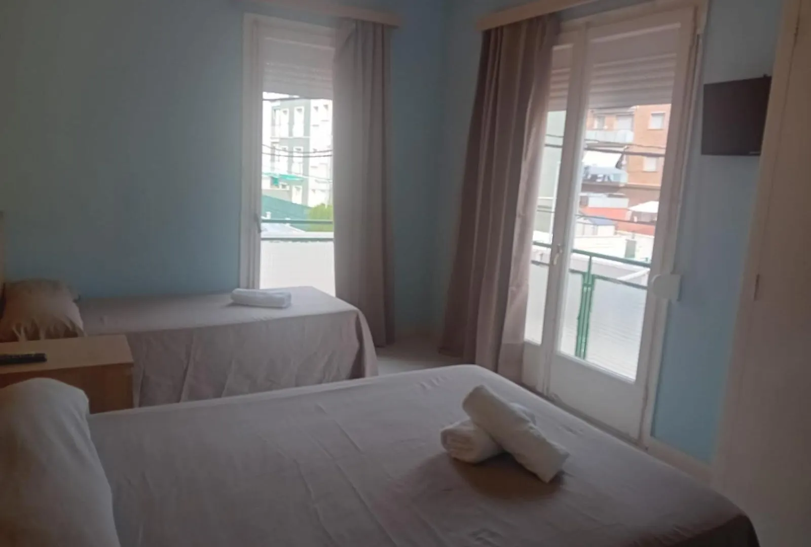 Hotel Sant Jordi Segur de Calafell 2*,  Spagna