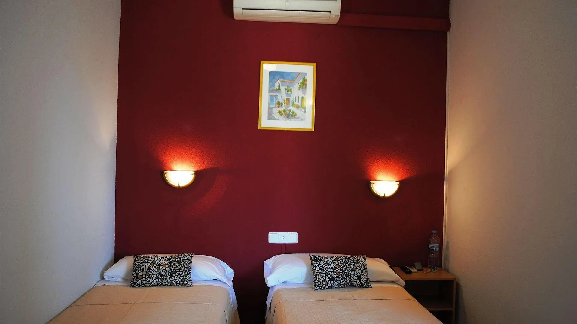 Hotel Sant Jordi Segur de Calafell Spagna