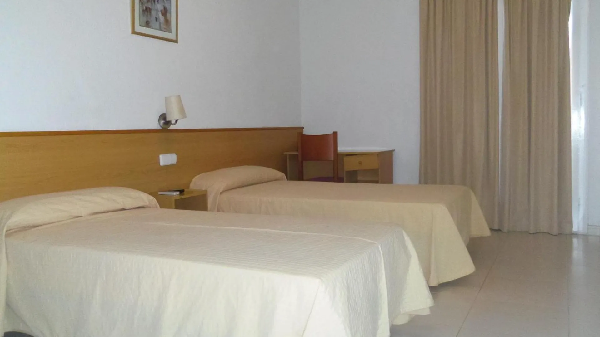 Hotel Sant Jordi Segur de Calafell