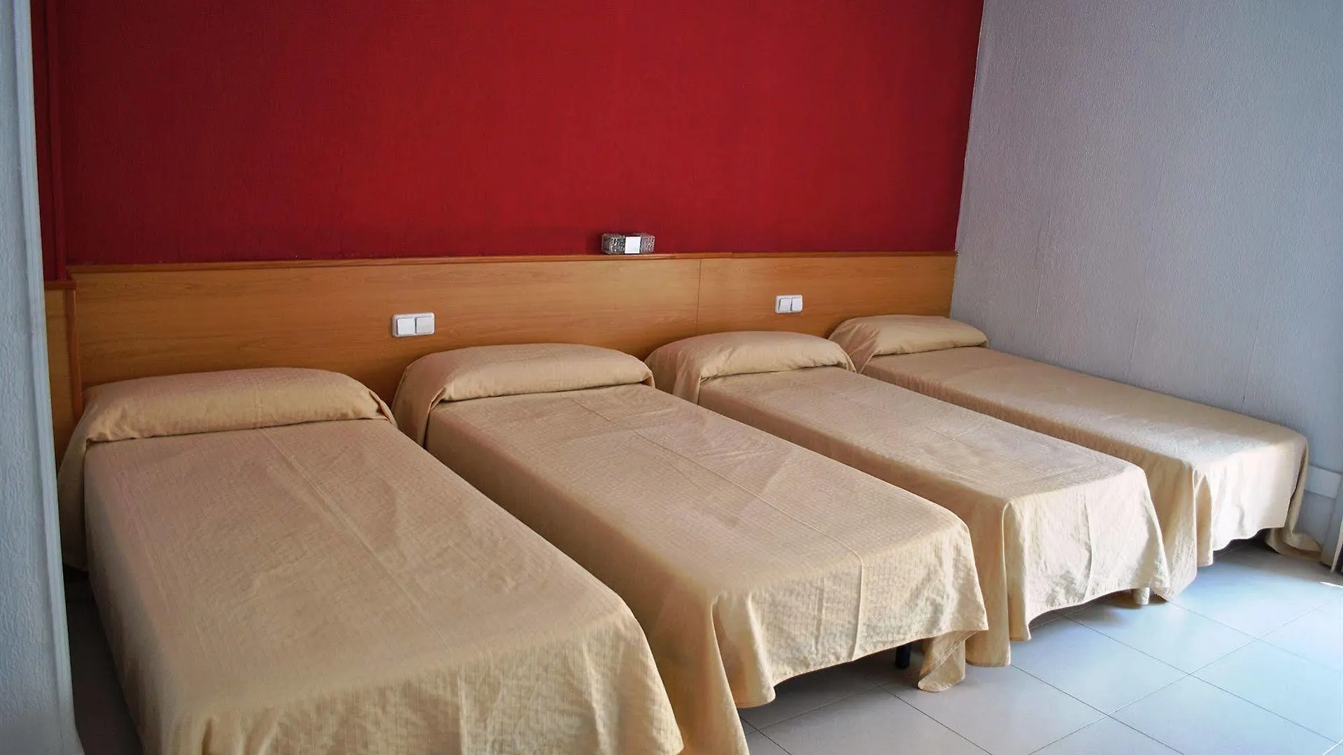 Hotel Sant Jordi Segur de Calafell