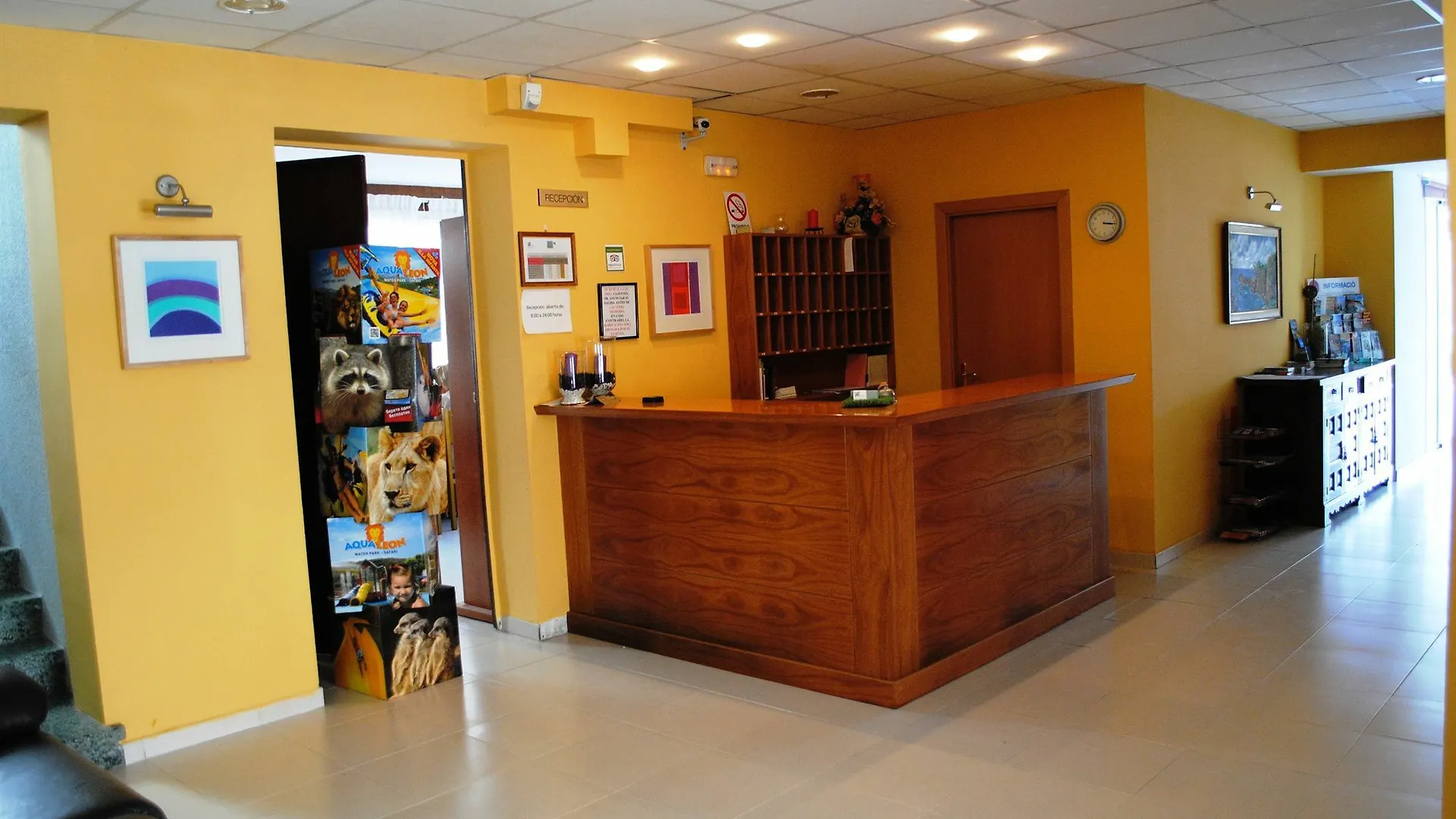 Hotel Sant Jordi 塞古德卡拉斐